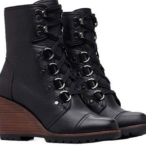 Sorel After Hour Black Leather Bootie Size 7